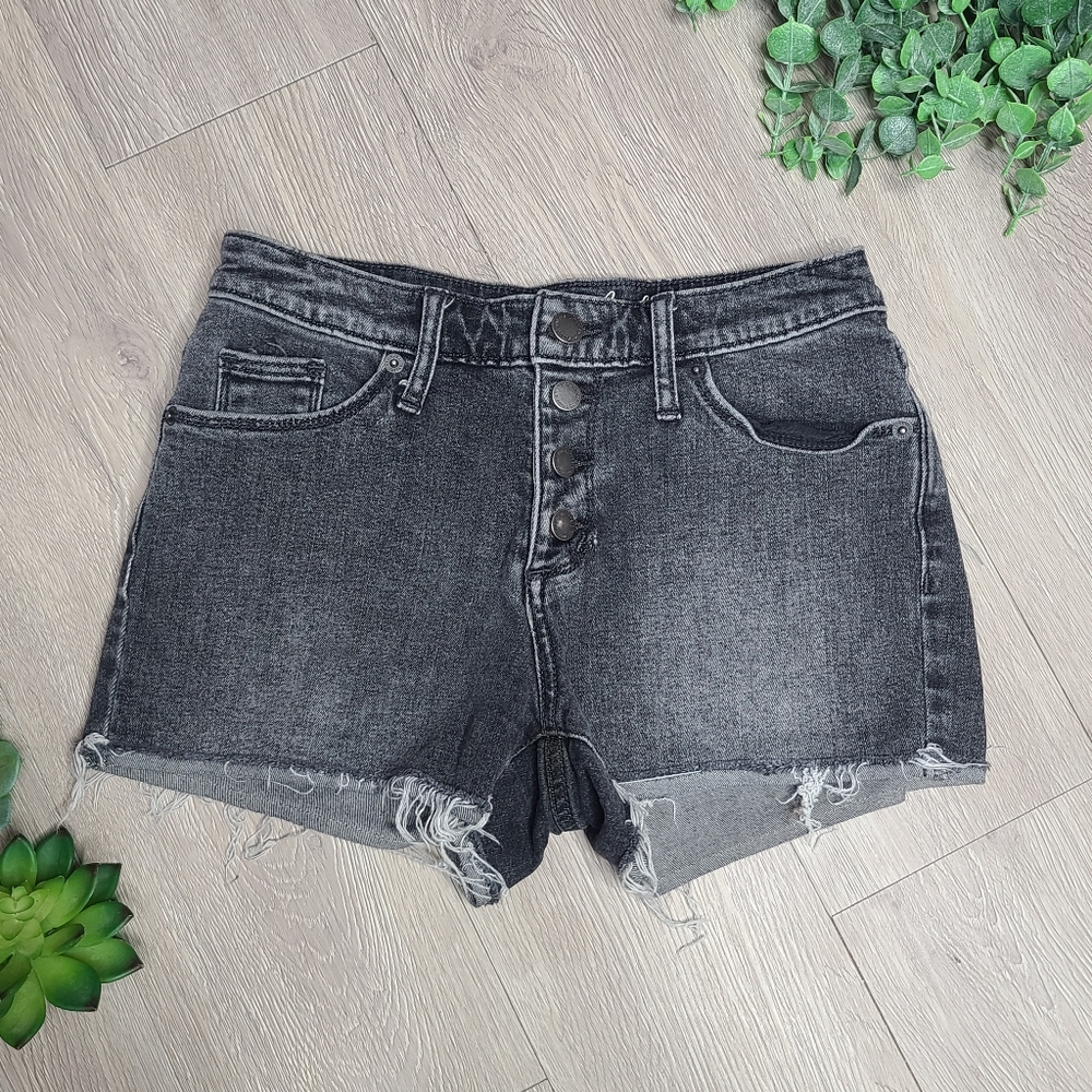 Acid wash Denim Shorts 24